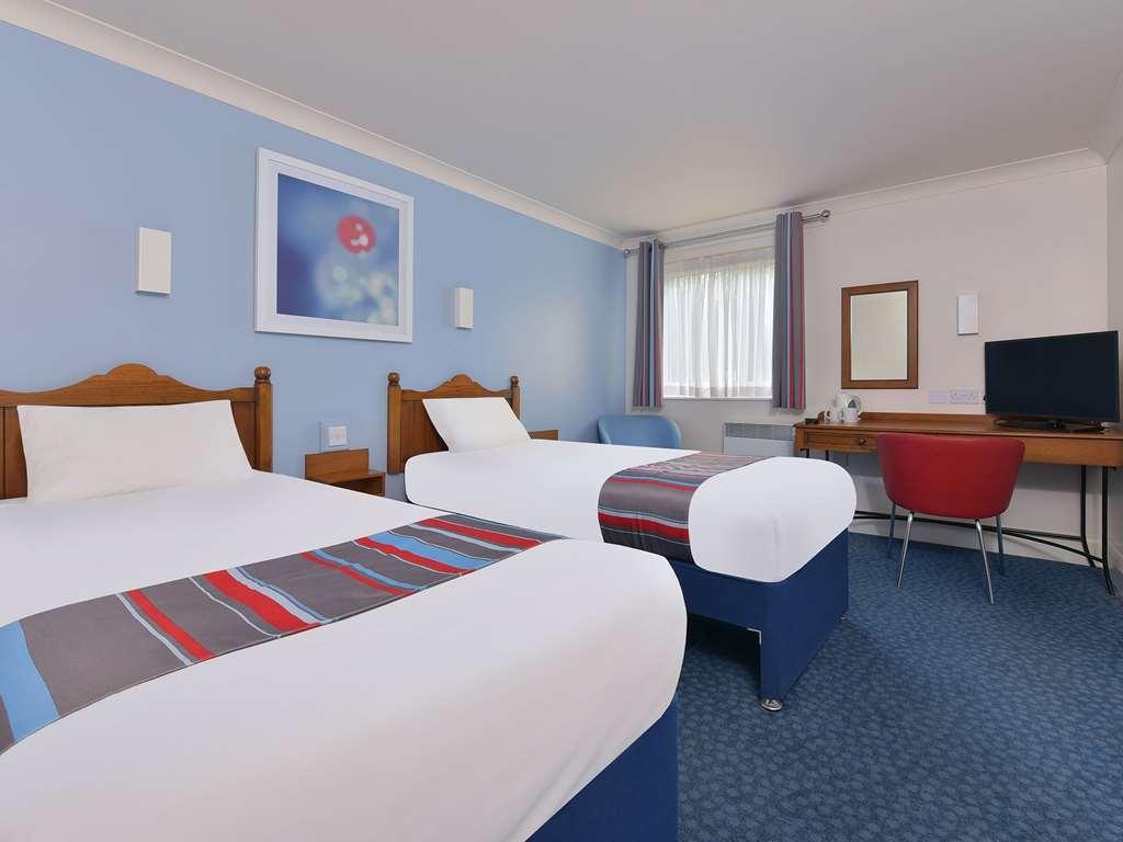 Hotel Celtic International Cardiff Airport 3*