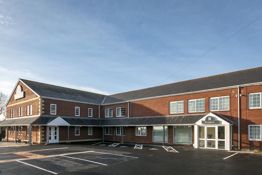 Celtic International Cardiff Airport 3*